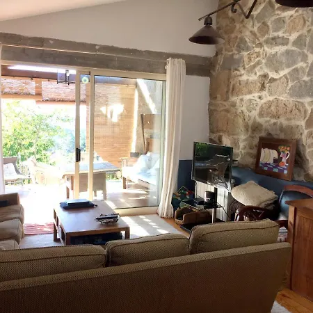 With 3 Bedrooms In With Wonderful Sea View Private Pool And Wifi 8 Km From The Beach וילה
