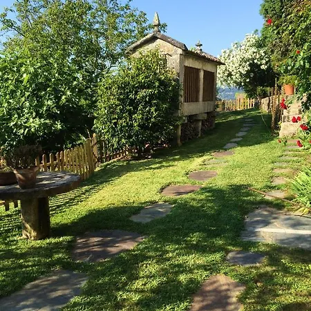 With 3 Bedrooms In With Wonderful Sea View Private Pool And Wifi 8 Km From The Beach וילה גונדומר